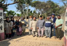 सरकारी स्कूल का मेन गेट ही हो गया गायब