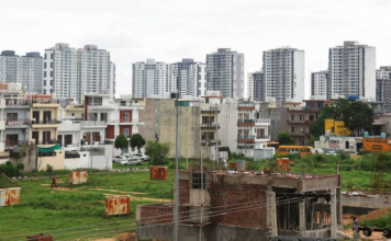 ਨਿਊ ਚੰਡੀਗੜ੍ਹ ਮੁਆਵਜ਼ਾ: ਪੰਜਾਬ ਸਰਕਾਰ ਨੇ ਨਿਊ ਚੰਡੀਗੜ੍ਹ (ਮੁੱਲਾਂਪੁਰ) ਦੀ 309 ਏਕੜ ਜ਼ਮੀਨ ਲਈ 1,932 ਕਰੋੜ ਰੁਪਏ ਦੇ ਮੁਆਵਜ਼ੇ ਦਾ ਐਲਾਨ ਕੀਤਾ ਹੈ।